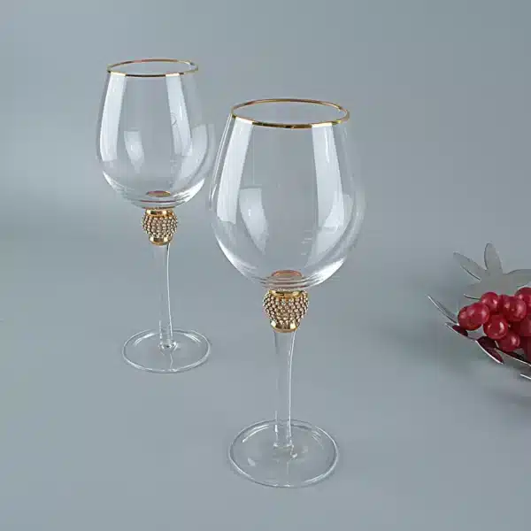 Verre à vin liseré or et pied strass 7