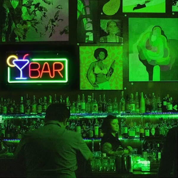 Néon enseigne BAR rouge & verre bleu – Image 3