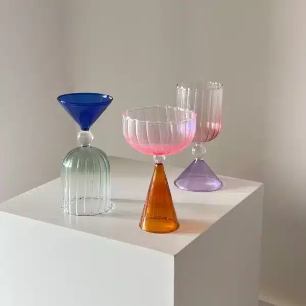 Verre à cocktail 220 ml – création originale avec pied orange conique et coupe rose soufflée 2