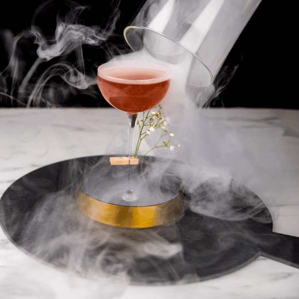 Cloche en verre avec socle doré – Image 2
